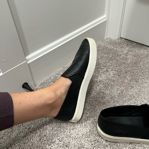 Vince Blair Slip On Sneaker SZ 8 - Picture 9 of 10